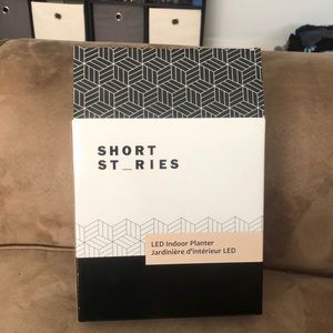 LED indoor planter - brand new unopened
